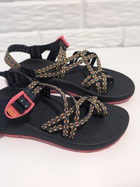 Chaco ZX/2 Dual Adjustable Strap Classic Sandal Women's Size 9 Black Red Outdoor